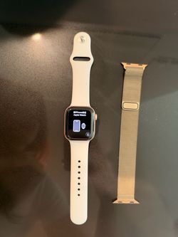 Apple Watch Series 11 GPS WiFi 42mm Rose Gold w/ Sport Band + Radiant Gold Loop