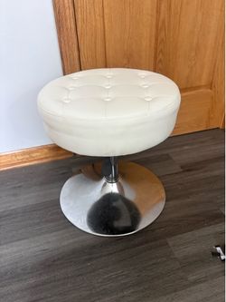 Vanity Stool (Adjustable)