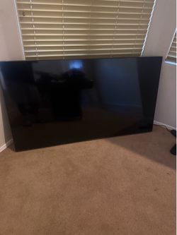 70” smart Samsung tv