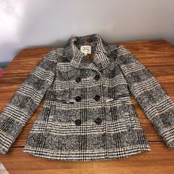 Maralyn & Me Size Small Plaid Buttons Coat