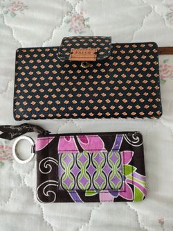 Vera Bradley zip up ID holder. Never used. Fossil wallet