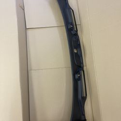 BMW Cowl Cover