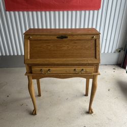 American Lifestyles Table