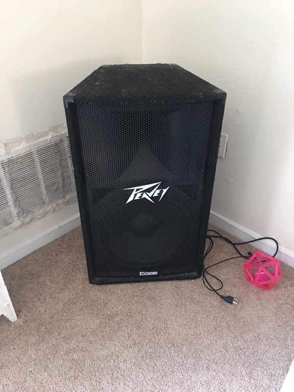 Peavey Speaker with adaptor cord and power cord. Price is set!!!