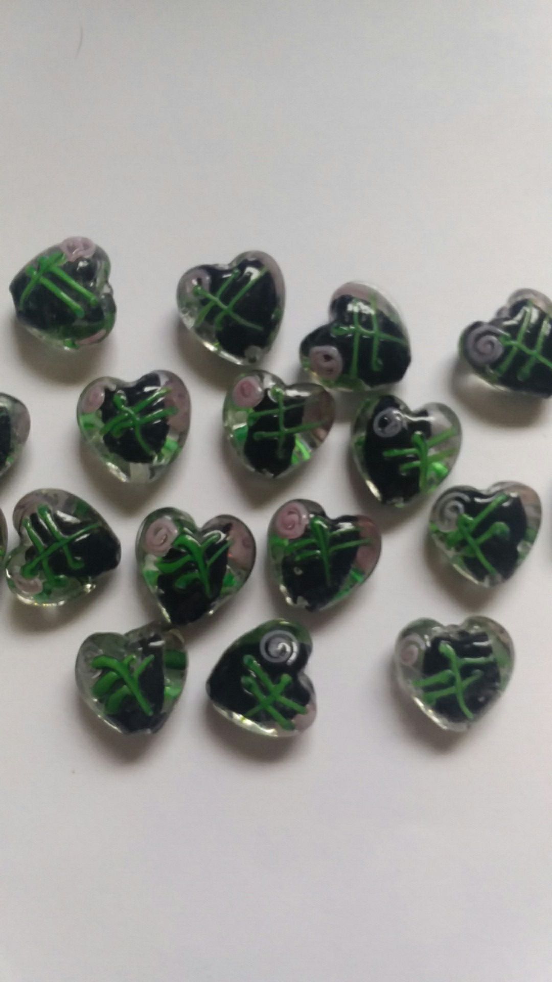 18 pc Black Floral Heart Glass Beads