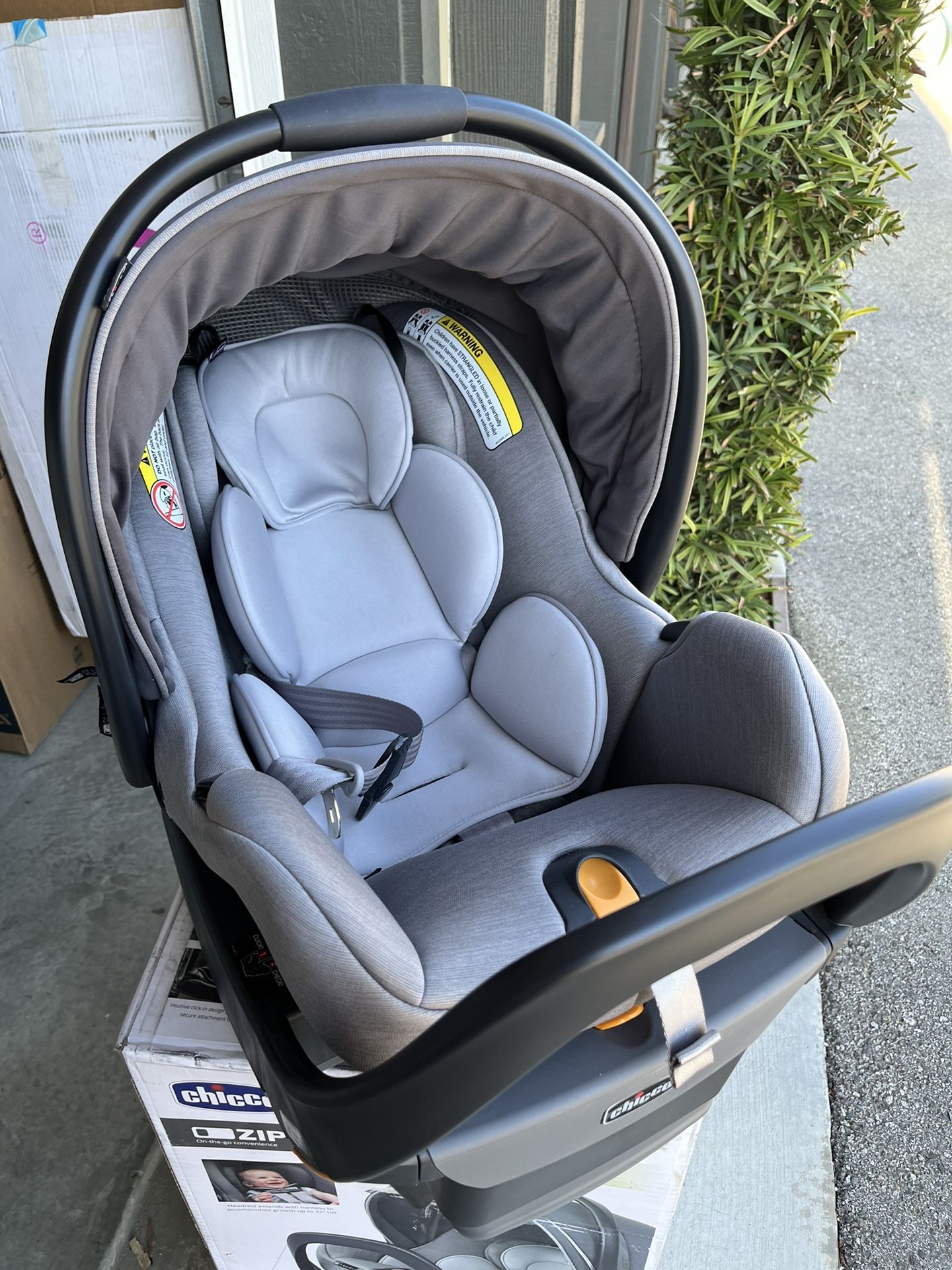 Chicco KeyFit 35 Zip ClearTex Infant Car Seat - Ash And Chicco Caddy BUNDLE!!! Model Without Toxic Chemicals