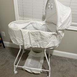 Bassinet With Wheels - Baby 