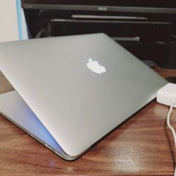 15in MacBook Pro. Core i7, Updated Mac OS, 15