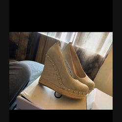 Also Wedges Size 6