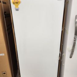 New Open Box Upright Freezer White 13 Cu Ft 