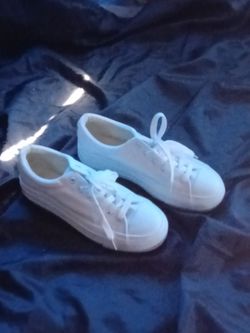 White Low-Top Canvas Sneakers