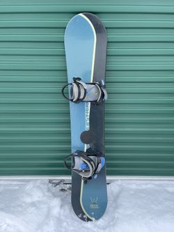 Winterstick Mirror 149cm Twin Snowboard w/ LTD Bindings 