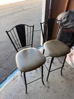 Chairs / dining stools