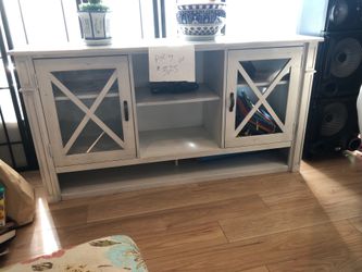 Antique tv stand 60 x 17x 31