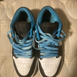 Jordan 1 Low laser blue 