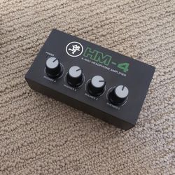 Mackie HM-4 4-Way Headphone Amplifier