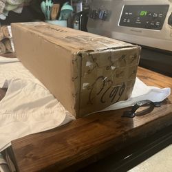 VEEHOO elevated dog bed