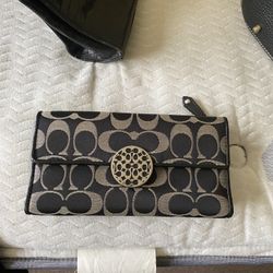 Coach Wallet Authentic