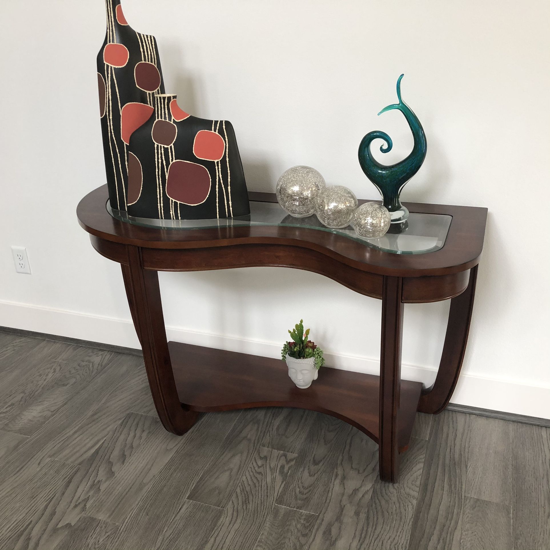 Single Or Set Of 3 Matching Tables. Entry Console I Table, Coffee Table And Side Table. Coffee Table $150