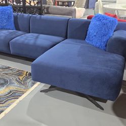 NEW SECTIONAL BLUE VELVET 115x60