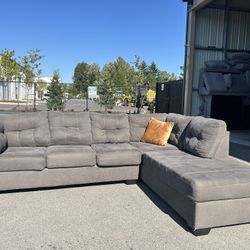 Sectional Couch 