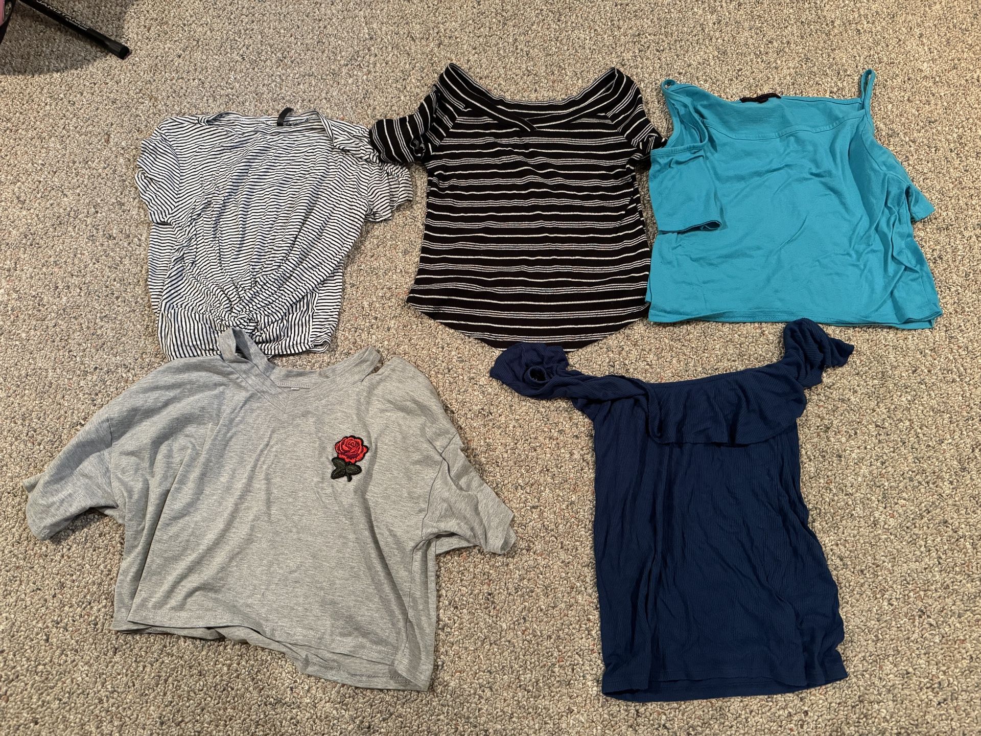 5 Juniors Size medium Shirt Sleeve Tops (Dark Blue Is Aeropostale)