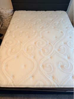 Queen size Mattress