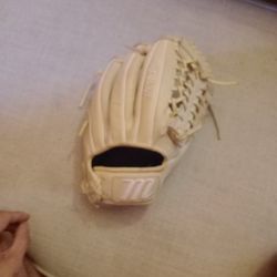 Marucci  Ascension Series 11.75 Infielders Glove 
