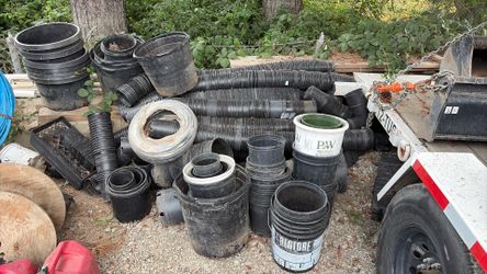 Free planting pots