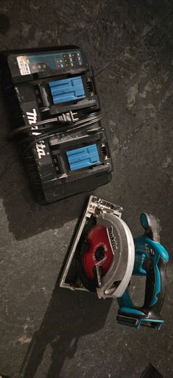 Makita saw and charger