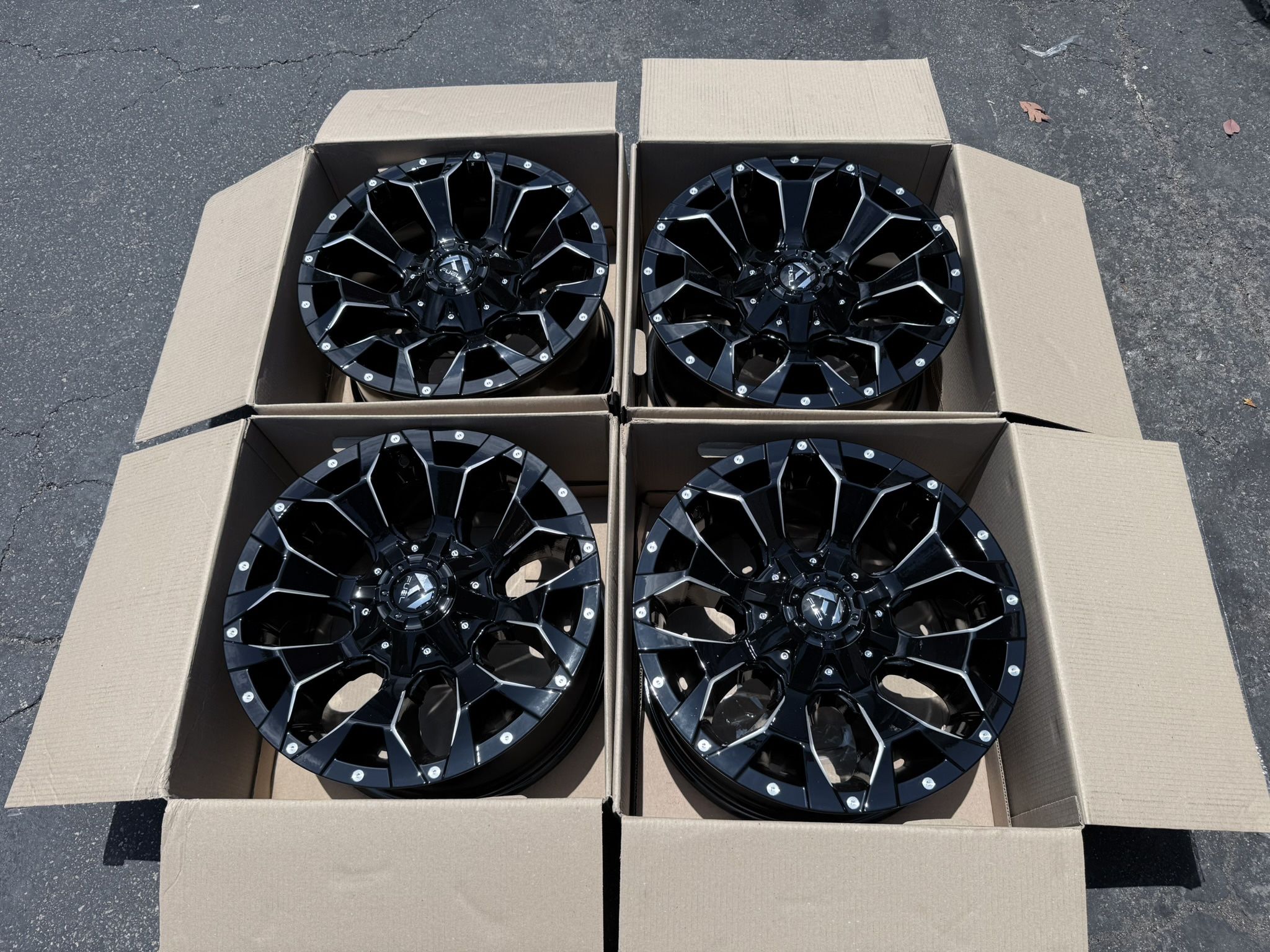 (4) 18” Fuel Assault Wheels - D576