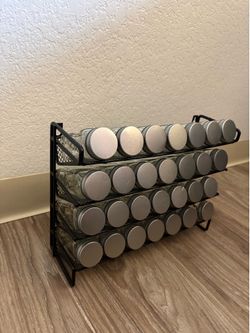 Spice rack w/bottles