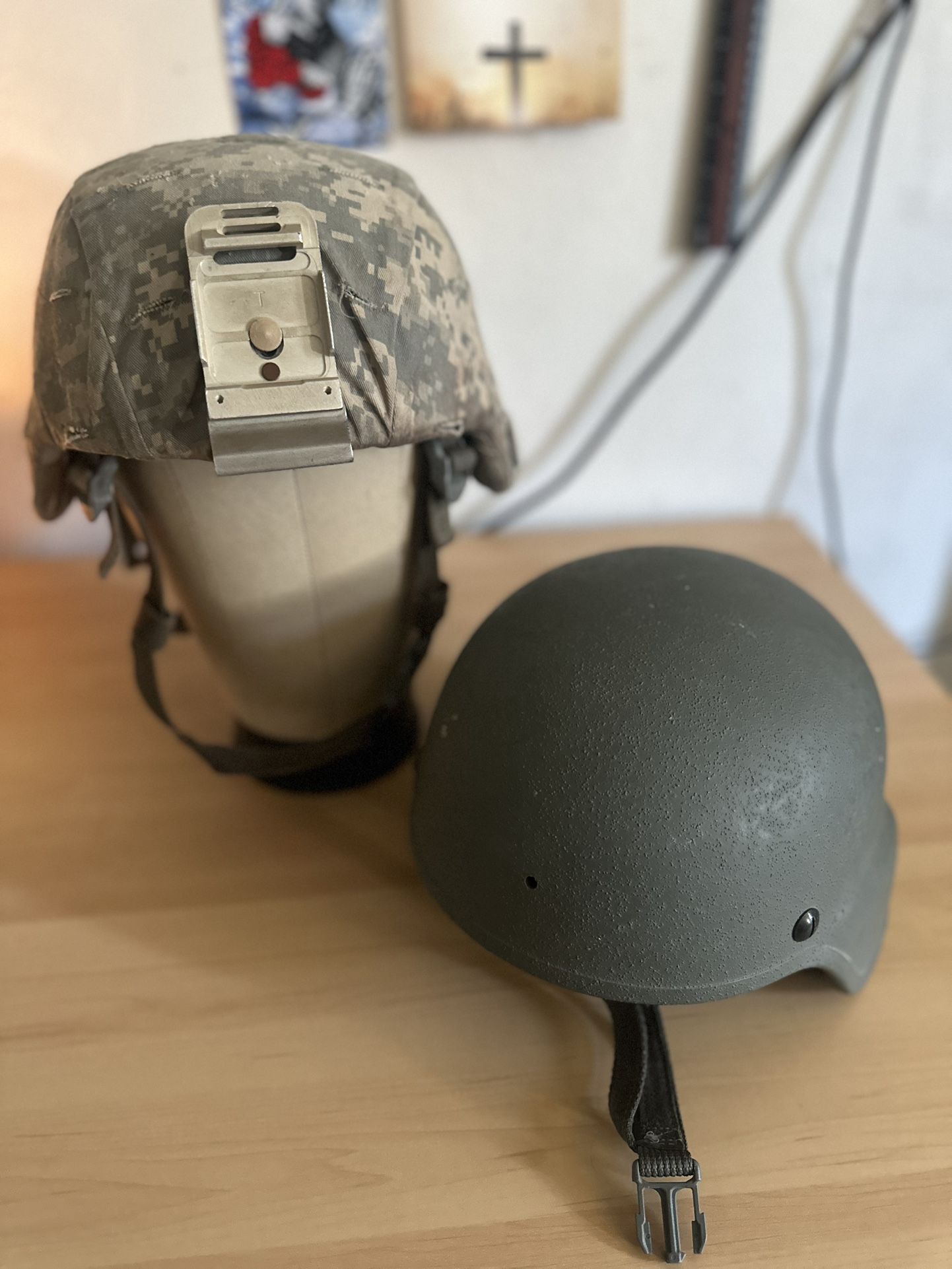 ARMY ACH HELMET MEDIUM AND USMC LWH HELMET