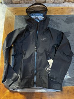 Arcteryx Beta SL Women’s Medium Black Rain Jacket, Brand New