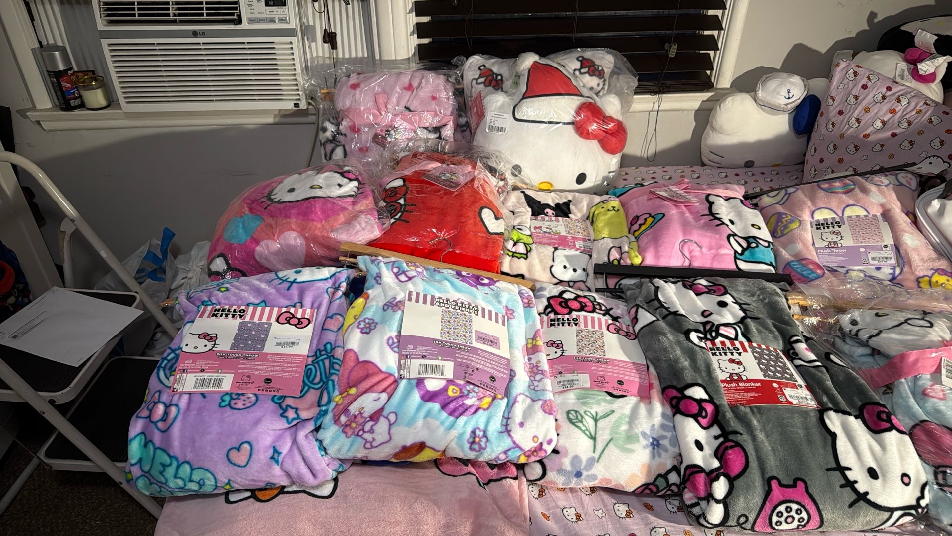 Hello Kitty Bundle
