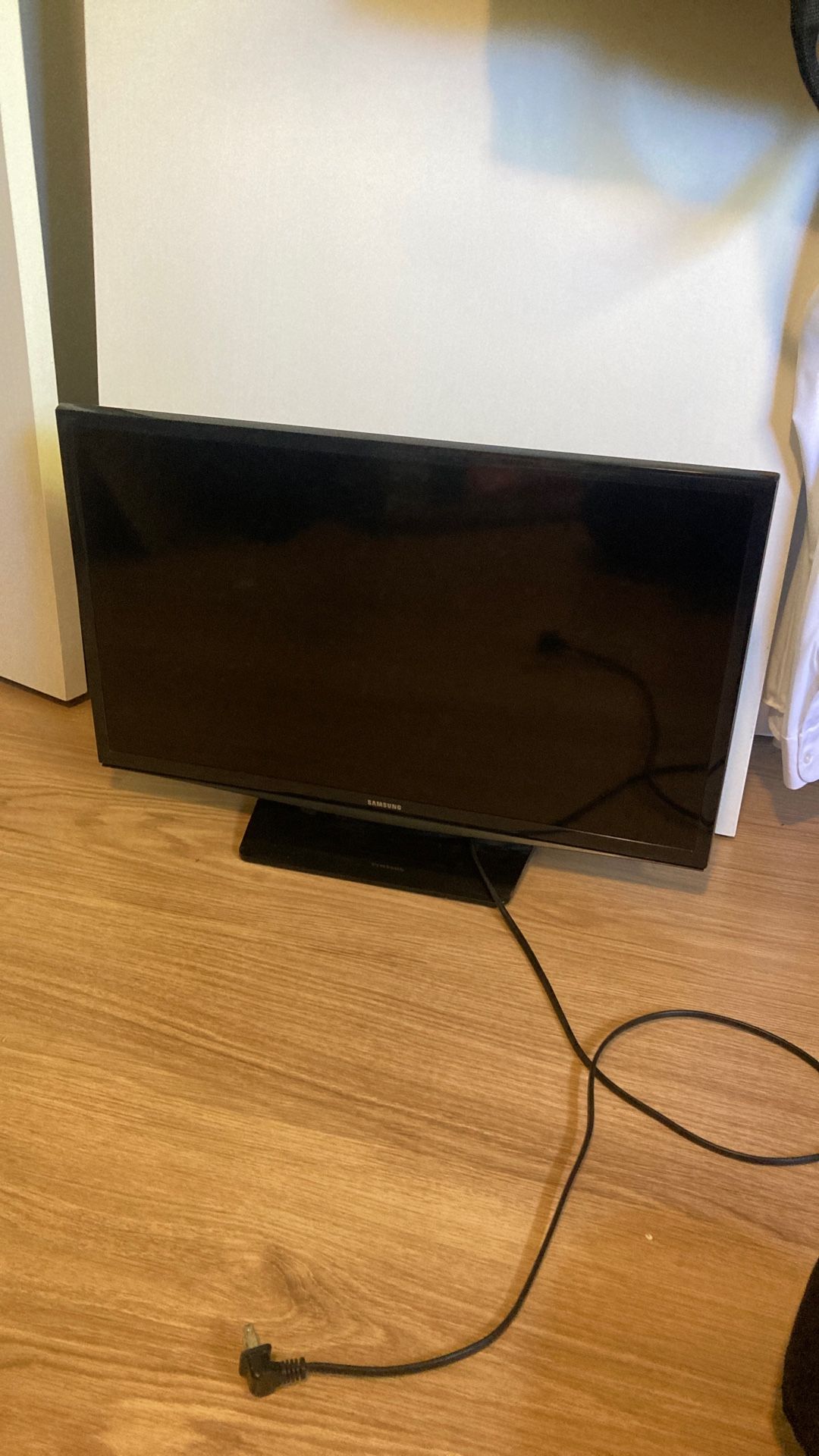 Samsung 28” Tv