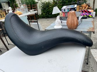 Black le Pera motorcycle seat