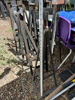 Metal jack stands for mobile home/decks