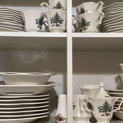 Cups And Plates 