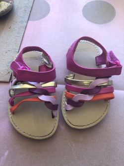 Girls sandals size 4 toddlers