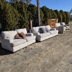 *FREE* Near Palmdale Swapmeet