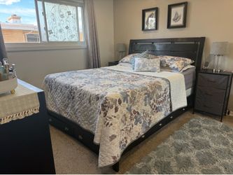 Queen bedroom set (mattress not included)
