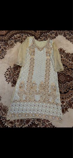 Pakistani clothes