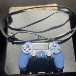 PS4 Slim 500GB  + Controller