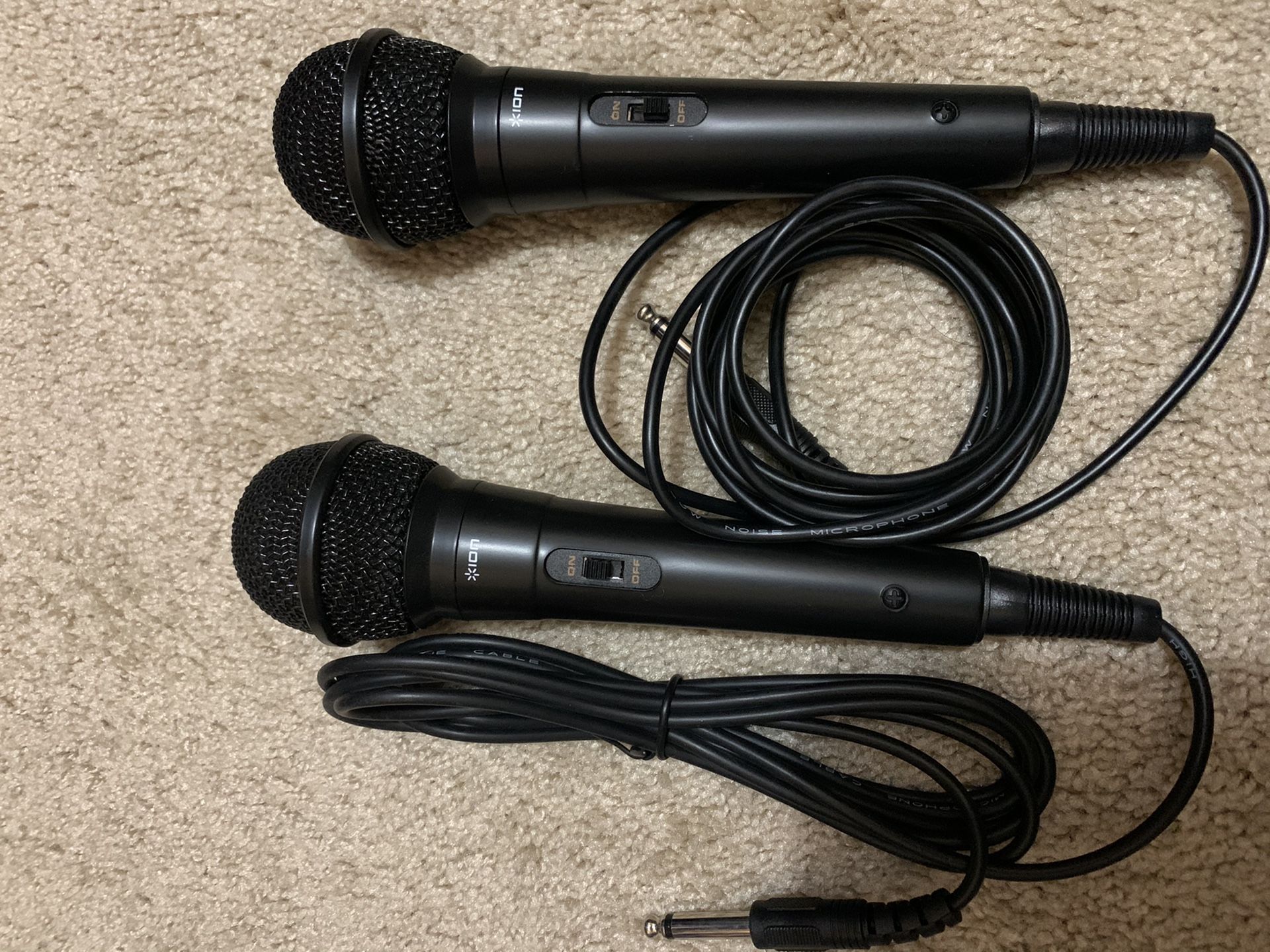 MICROPHONE 🎤