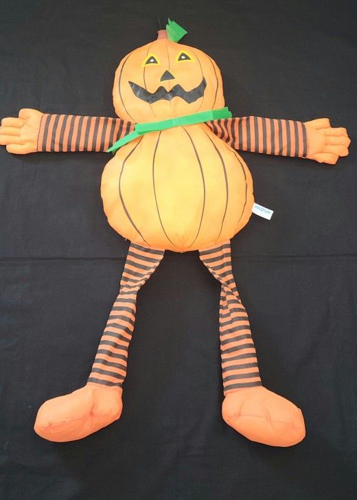 Vtg Halloween Decor! 41" Tall Jack O Lantern Tree Hanging Hug And Luv