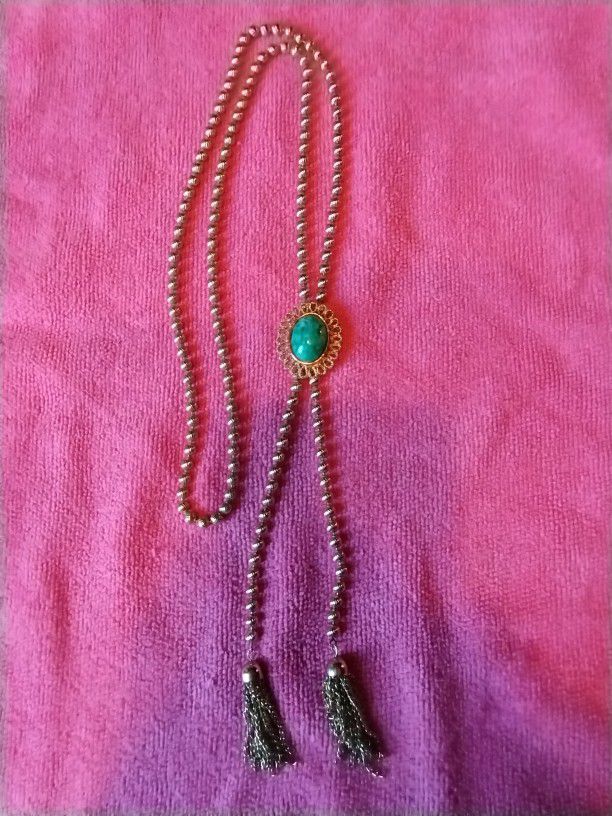 Vintage 1973 Avon Ming Green Lariat Necklace 