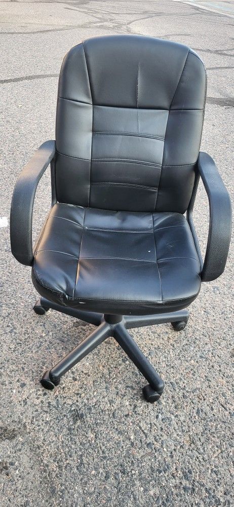Black Computer Desk Chair