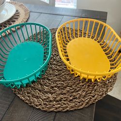 Serving baskets 10Wx8Dx3H