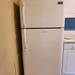 Se Vende Refri Usada En Buen Estado